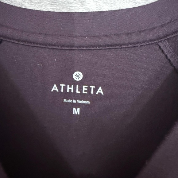 Athleta Superluxe Top Women Medium Purple Long Sleeve Running Thumbholes - Picture 2 of 10
